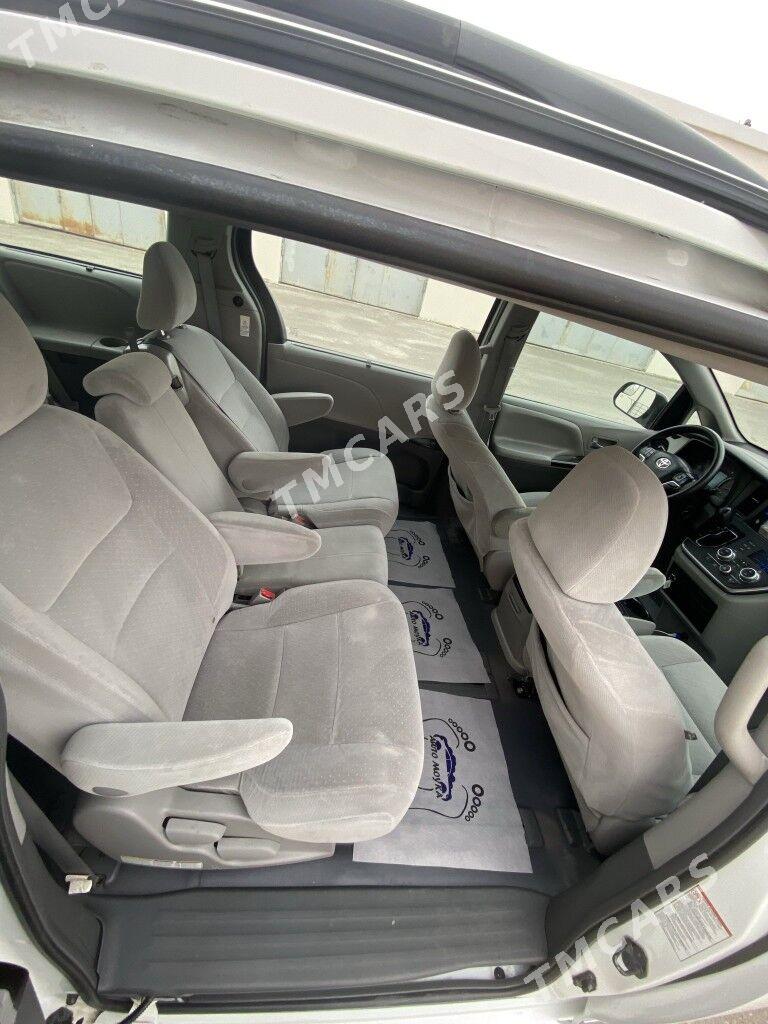 Toyota Sienna 2015 - 335 000 TMT - Ашхабад - img 6