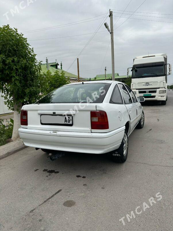 Opel Vectra 1992 - 40 000 TMT - Ашхабад - img 4