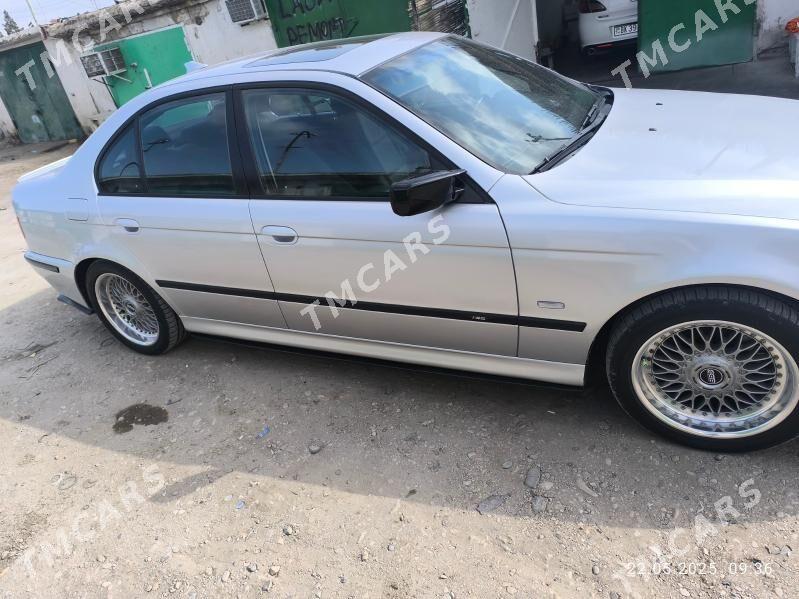 BMW E39 2002 - 150 000 TMT - Balkanabat - img 1