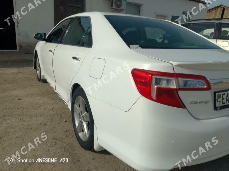 Toyota Camry 2012 - 150 000 TMT - Кёнеургенч - img 6