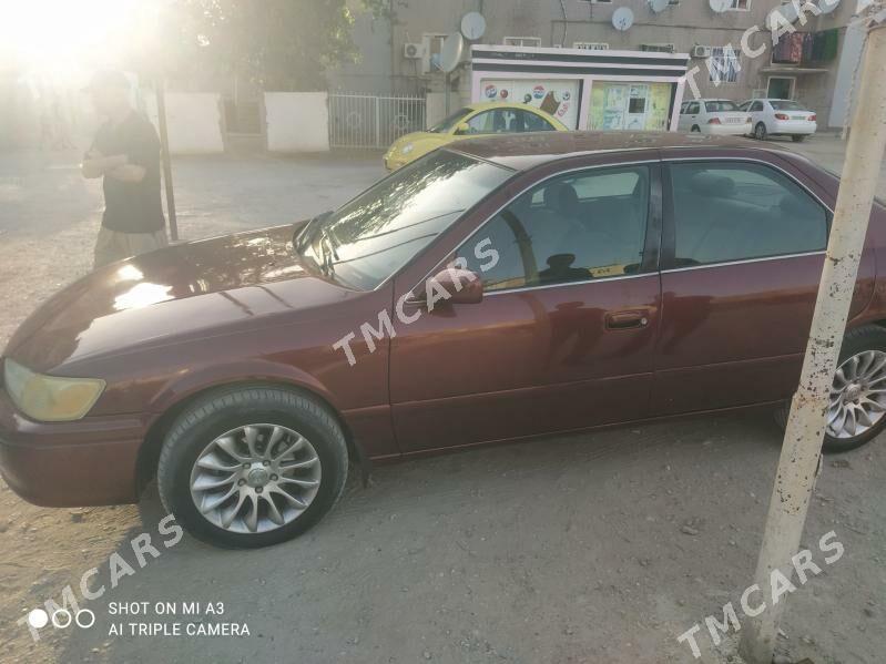 Toyota Camry 2000 - 125 000 TMT - Балканабат - img 2