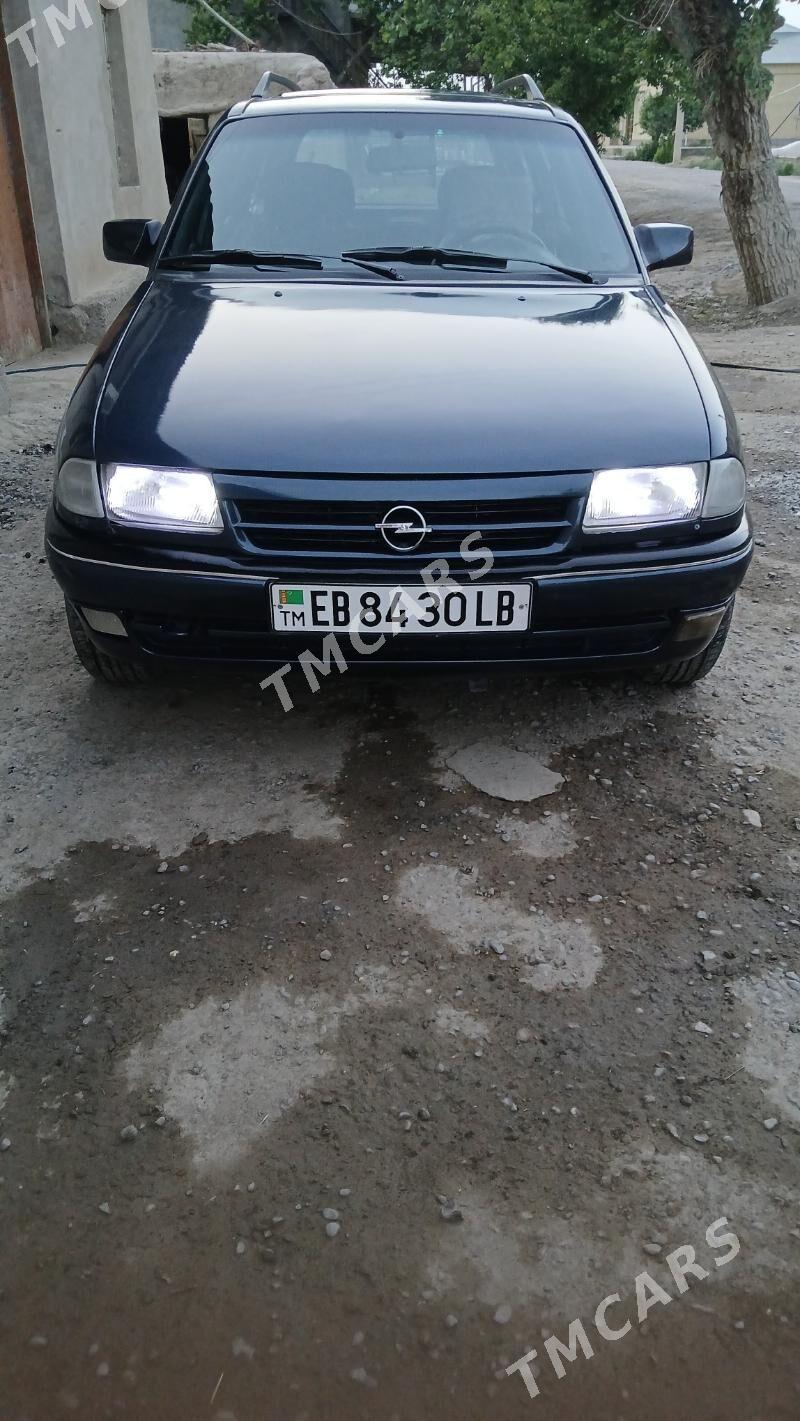 Opel Astra 1993 - 60 000 TMT - Дянев - img 9