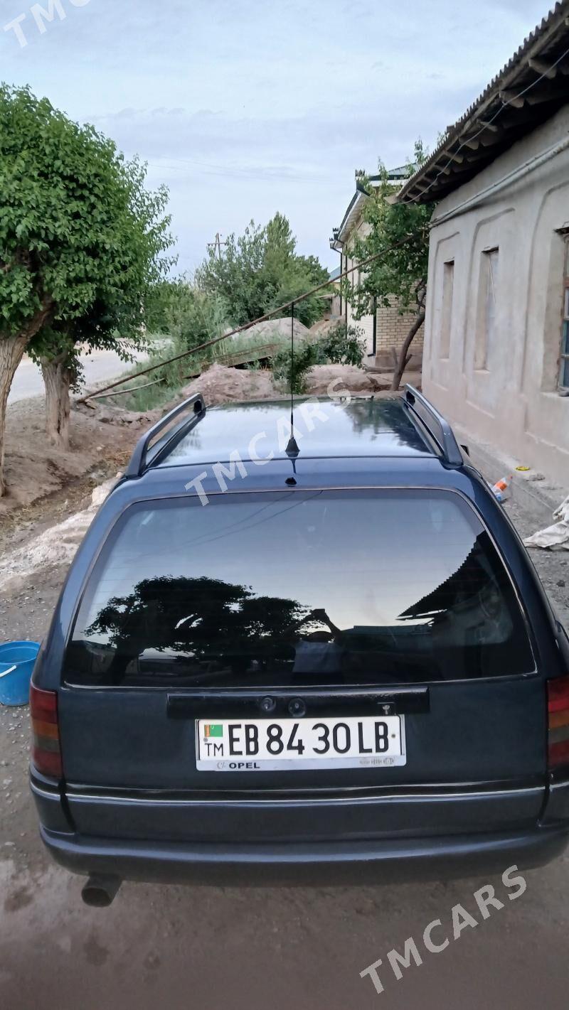 Opel Astra 1993 - 60 000 TMT - Дянев - img 2