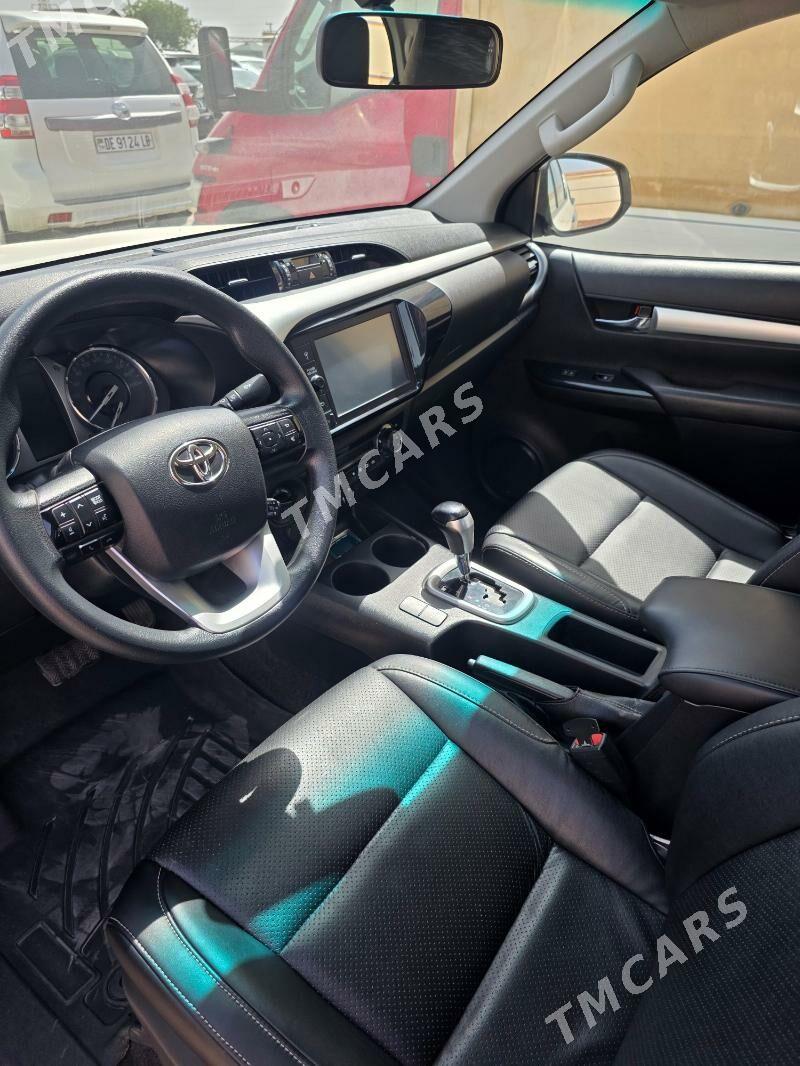 Toyota Hilux 2022 - 590 000 TMT - Türkmenabat - img 6