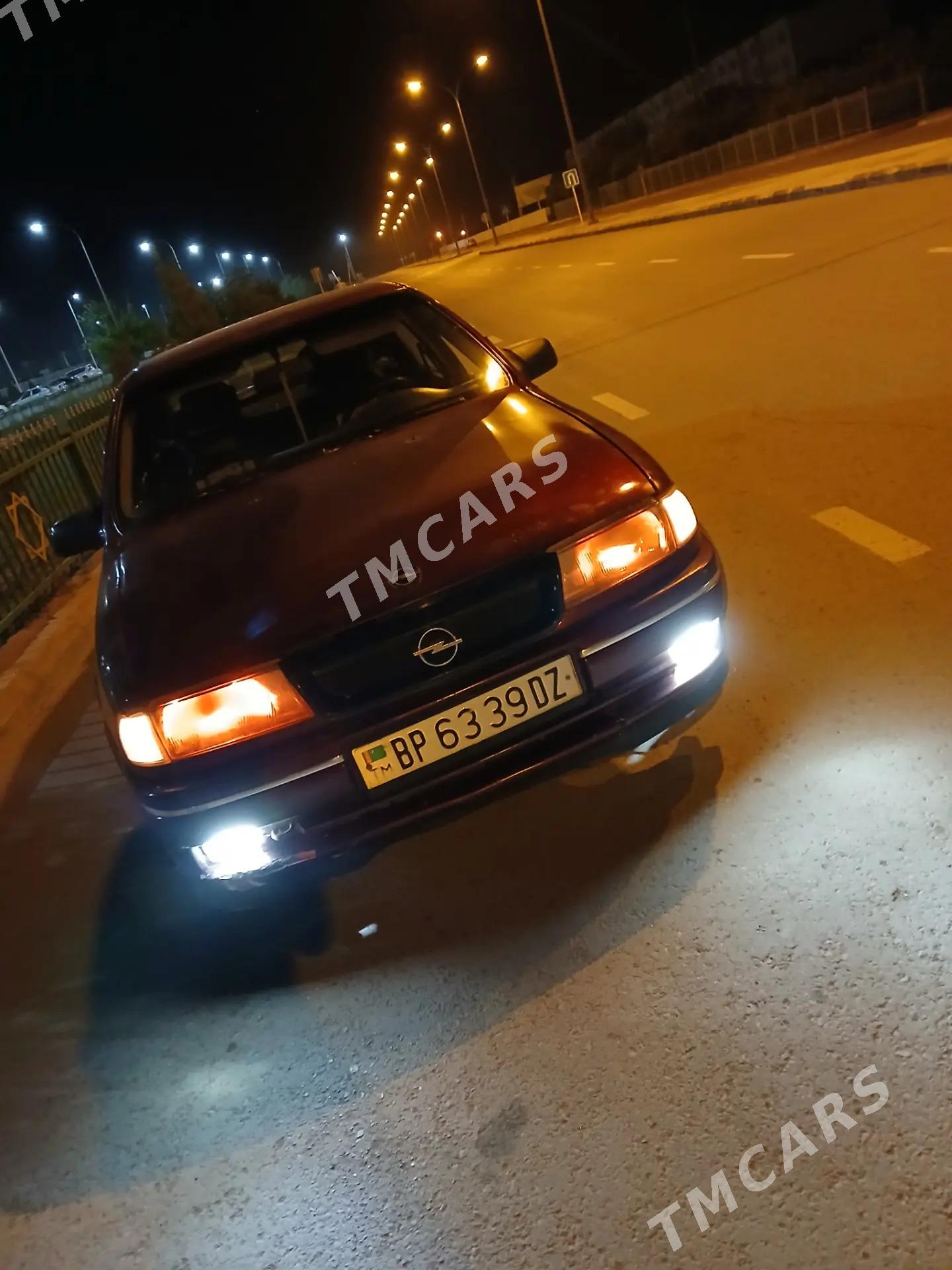 Opel Vectra 1992 - 28 000 TMT - Дашогуз - img 3