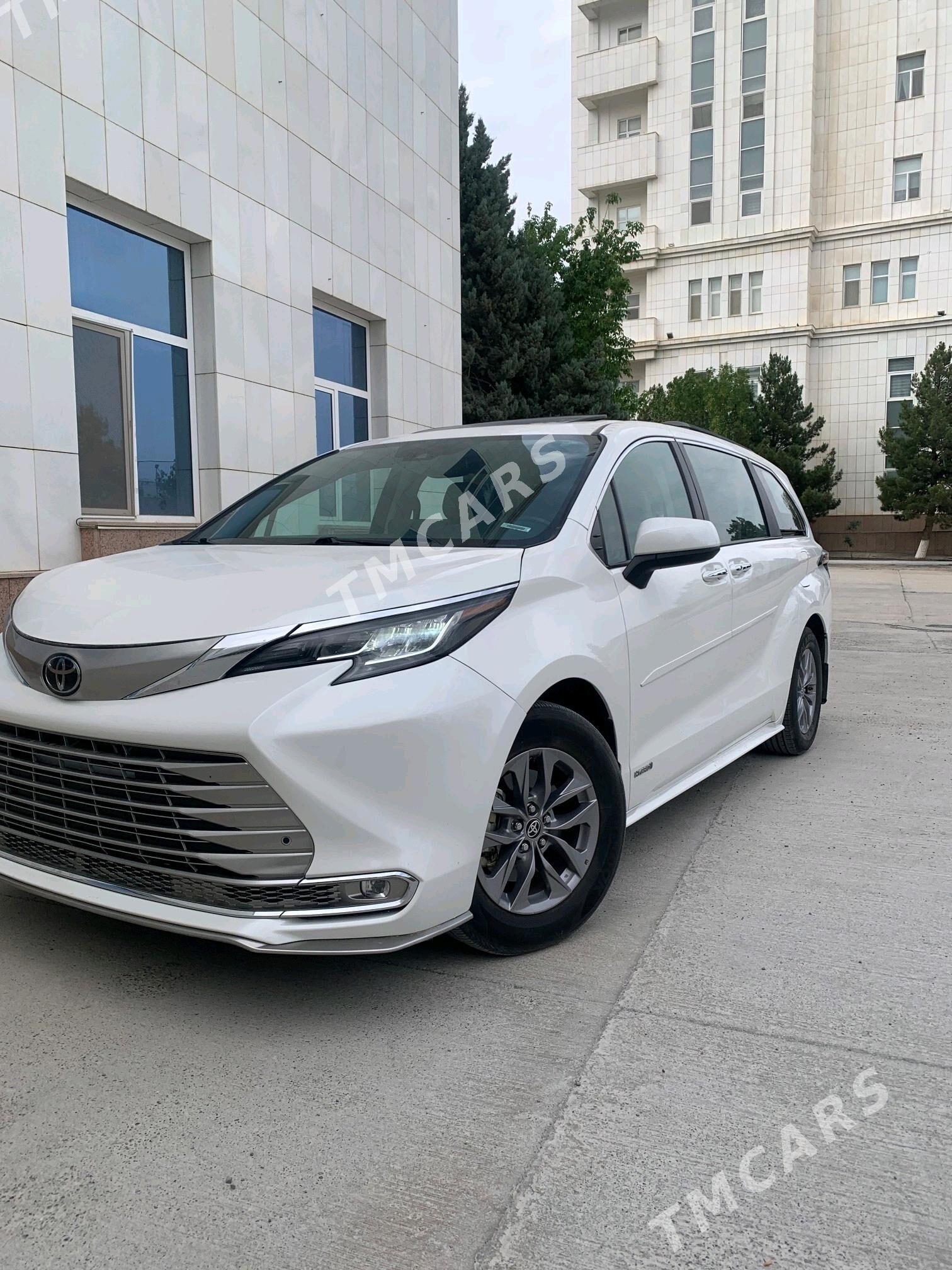 Toyota Sienna 2021 - 495 000 TMT - Ашхабад - img 4