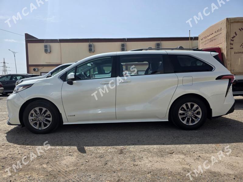 Toyota Sienna 2021 - 515 000 TMT - Türkmenabat - img 3