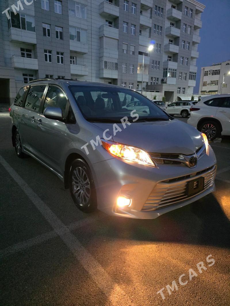 Toyota Sienna 2020 - 540 000 TMT - Мары - img 2