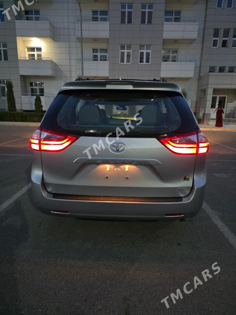 Toyota Sienna 2020 - 540 000 TMT - Мары - img 4