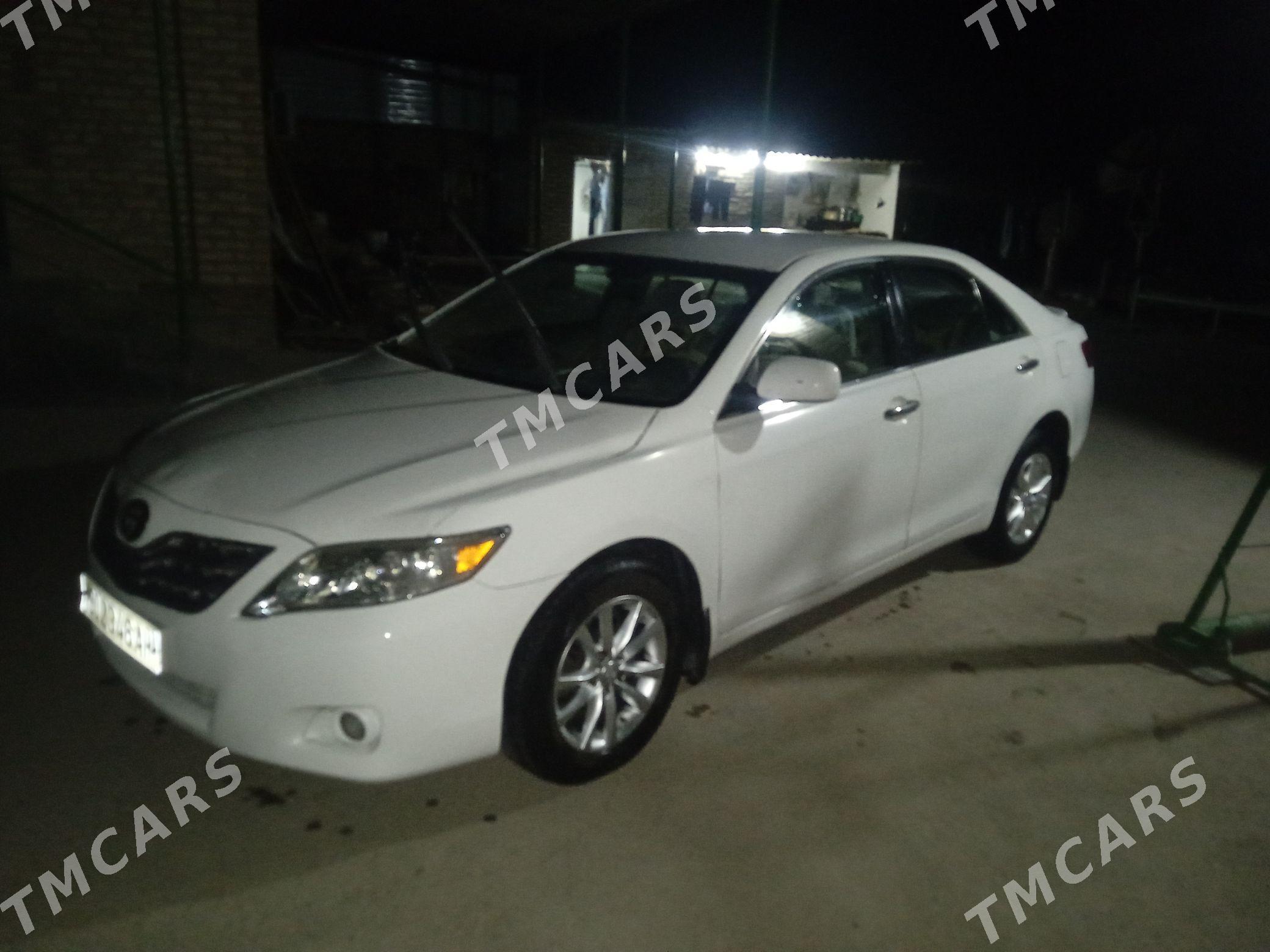 Toyota Camry 2010 - 130 000 TMT - Анев - img 4