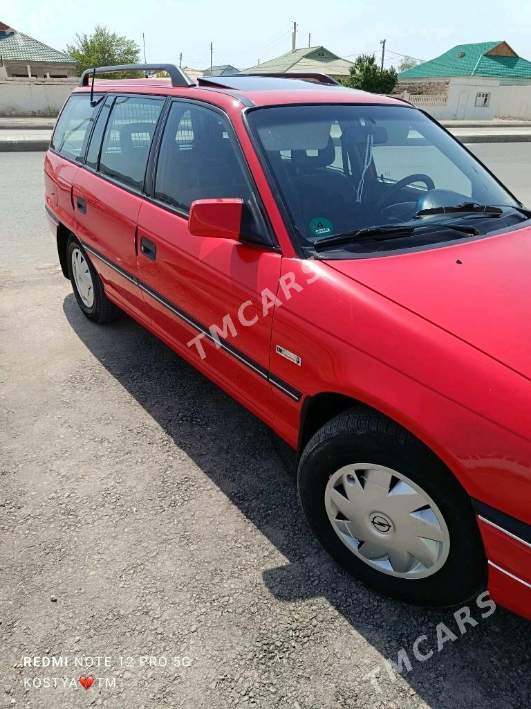 Opel Astra 1994 - 60 000 TMT - Jebel - img 4