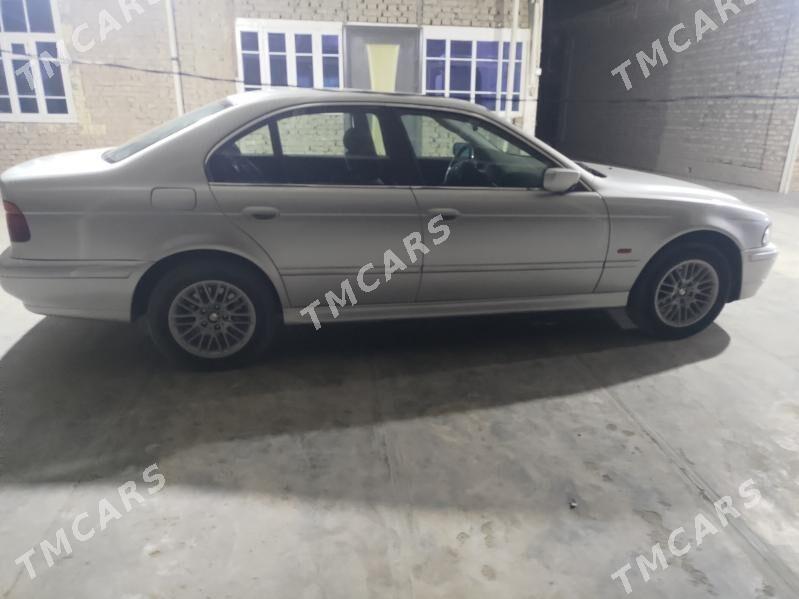 BMW 528 2002 - 125 000 TMT - Mary - img 2