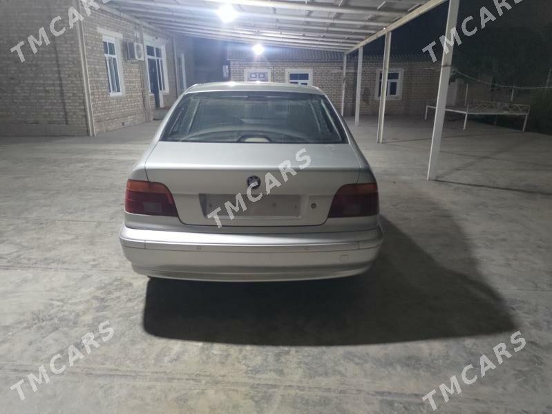 BMW 528 2002 - 125 000 TMT - Mary - img 4