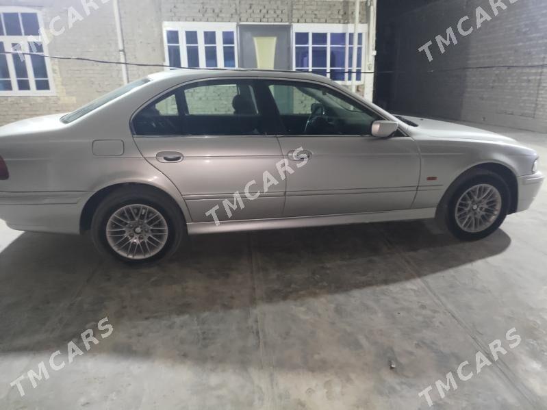 BMW 528 2002 - 125 000 TMT - Mary - img 3