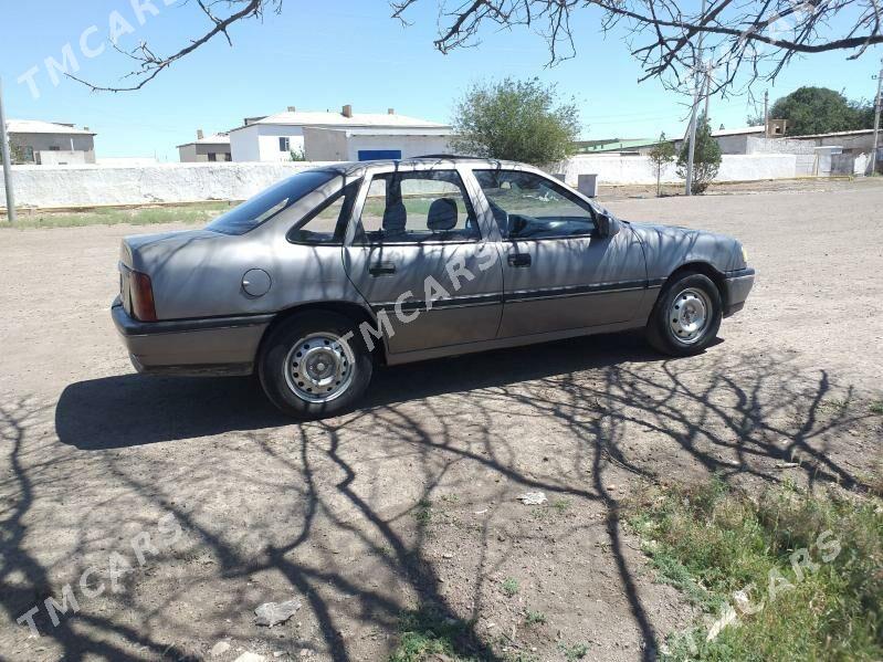 Opel Vectra 1990 - 23 000 TMT - Дашогуз - img 4