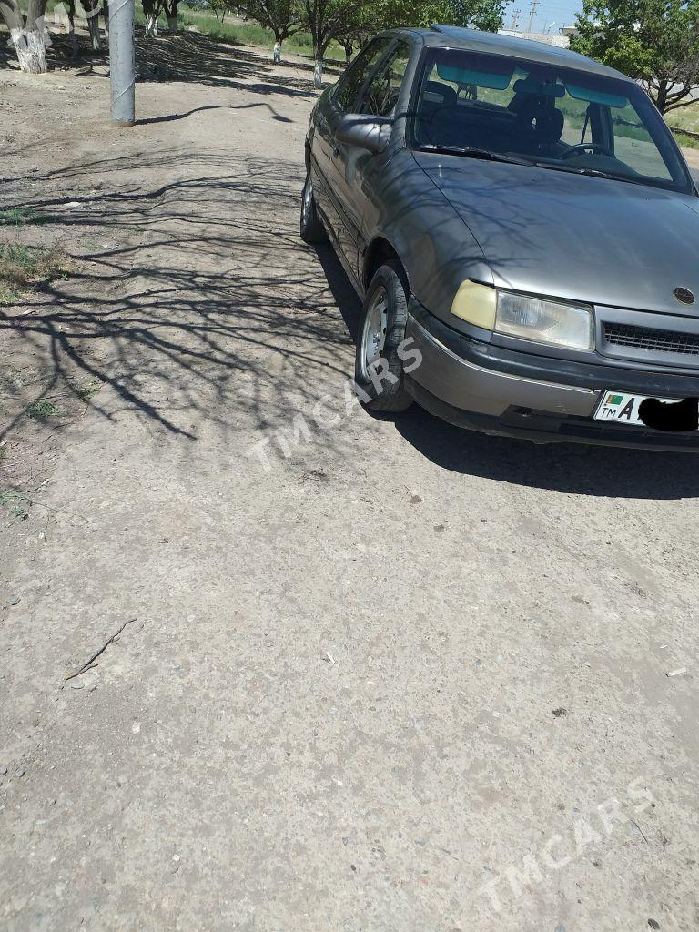 Opel Vectra 1990 - 23 000 TMT - Дашогуз - img 3
