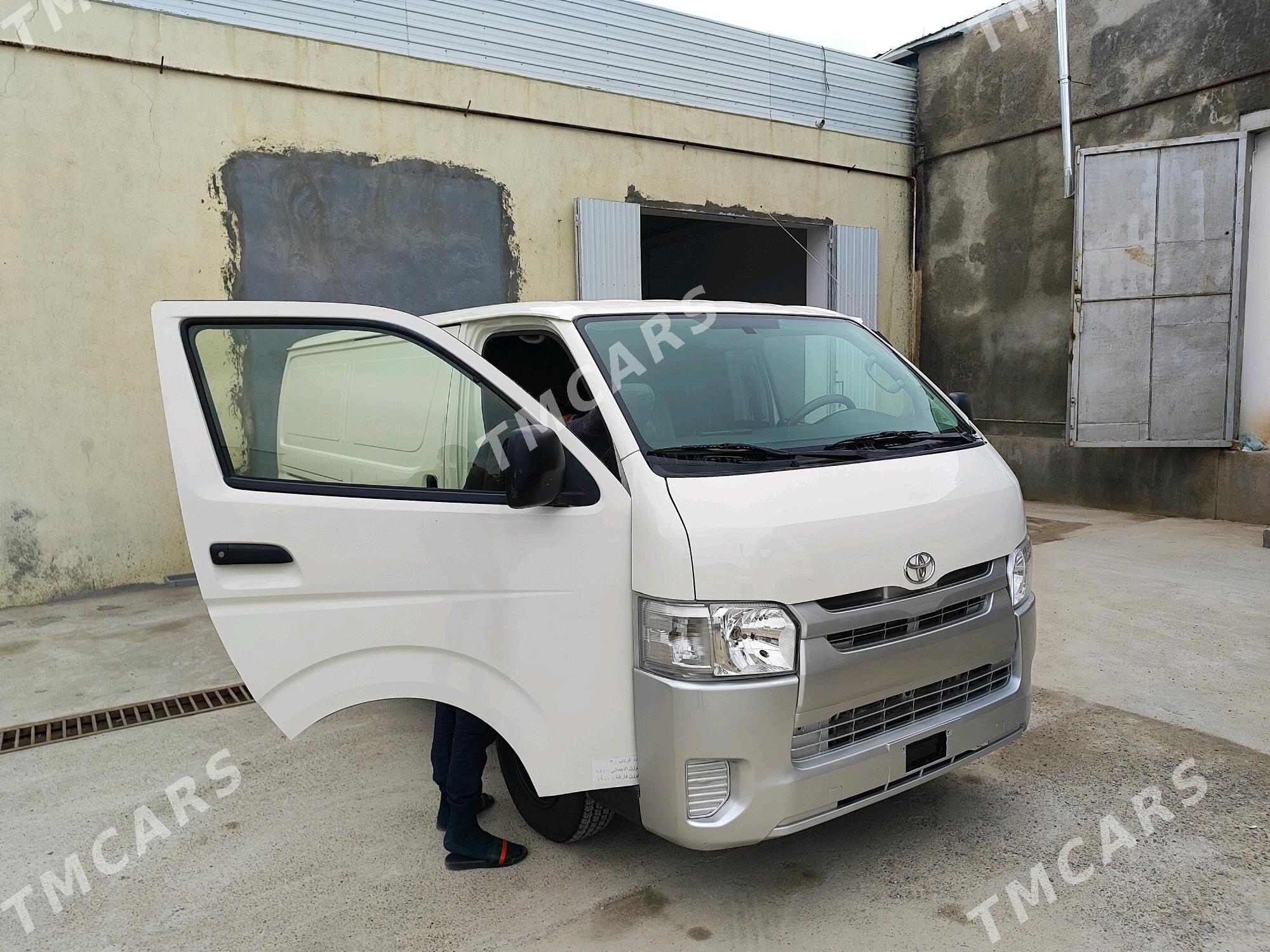 Toyota Hiace 2021 - 395 000 TMT - Mary - img 4