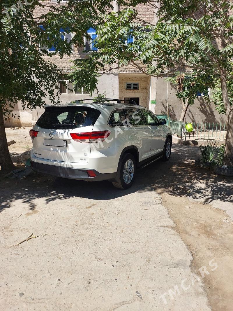 Toyota Highlander 2019 - 510 000 TMT - Ашхабад - img 10