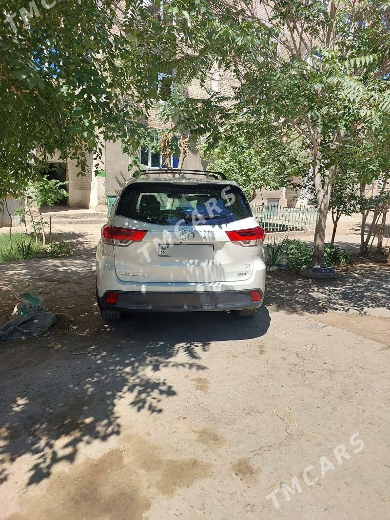 Toyota Highlander 2019 - 510 000 TMT - Ашхабад - img 5