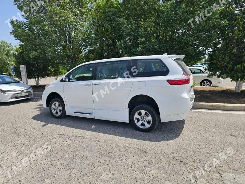 Toyota Sienna 2020 - 264 000 TMT - Atatürk köç. - img 8