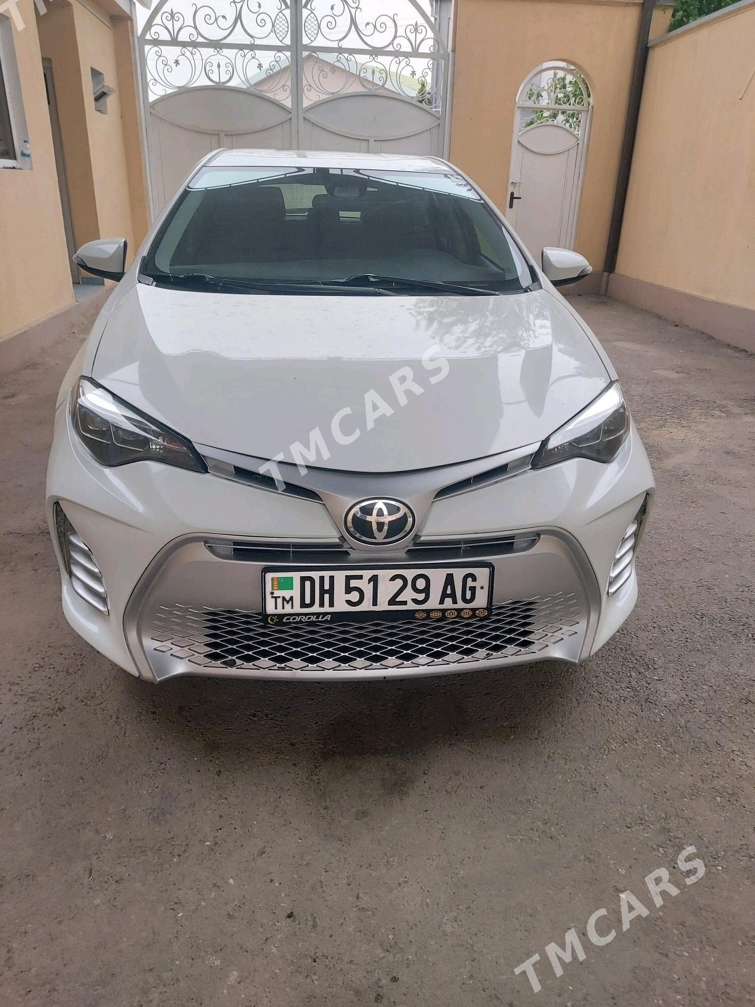 Toyota Corolla 2018 - 182 000 TMT - Garadamak Şor - img 2
