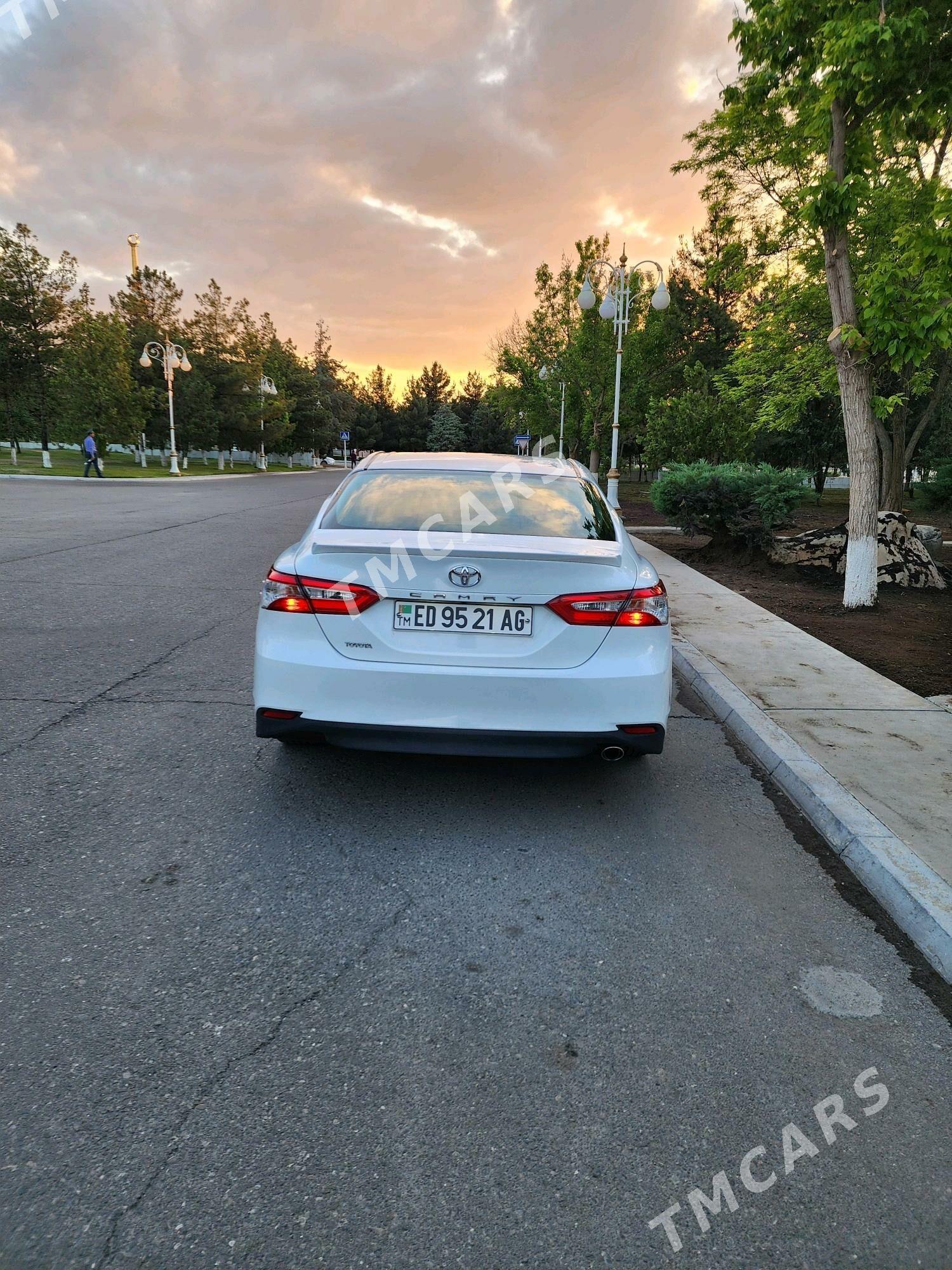 Toyota Camry 2018 - 275 000 TMT - Ким район - img 6