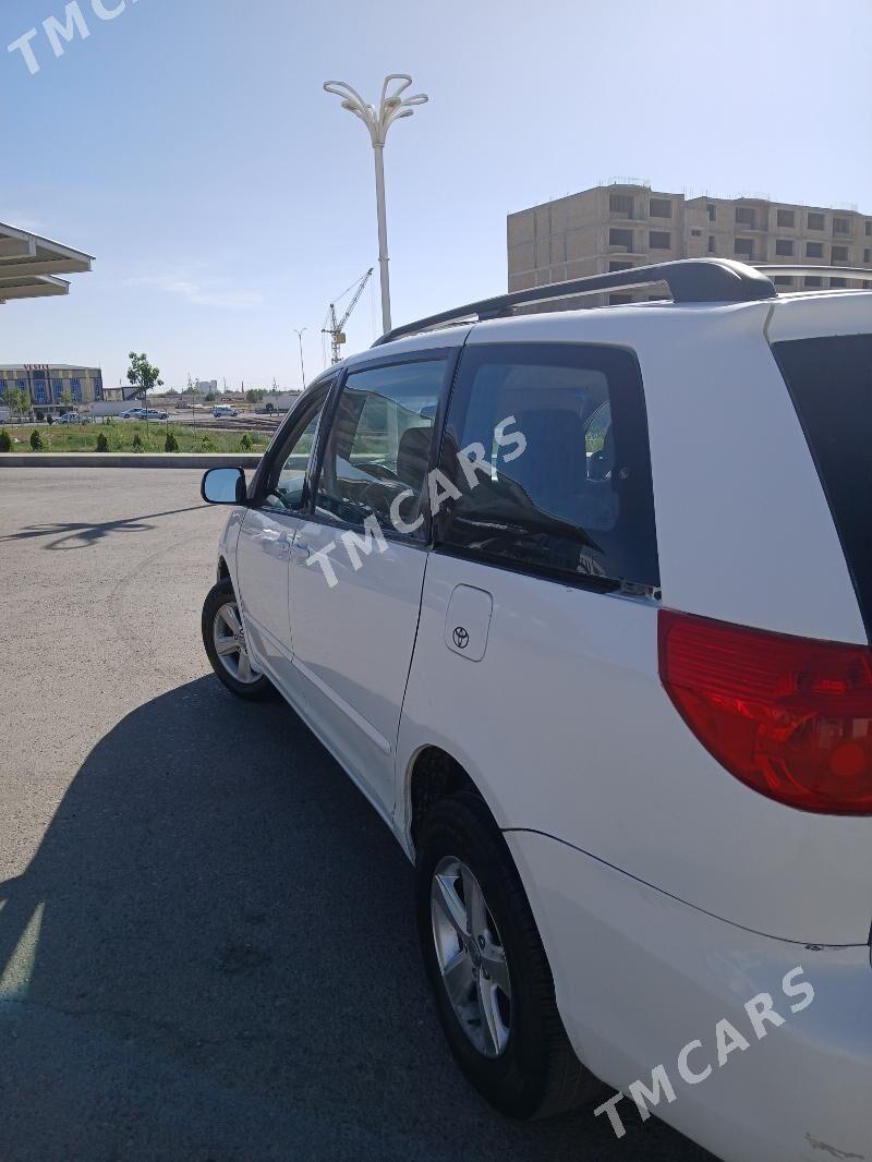 Toyota Sienna 2008 - 200 000 TMT - Дашогуз - img 3