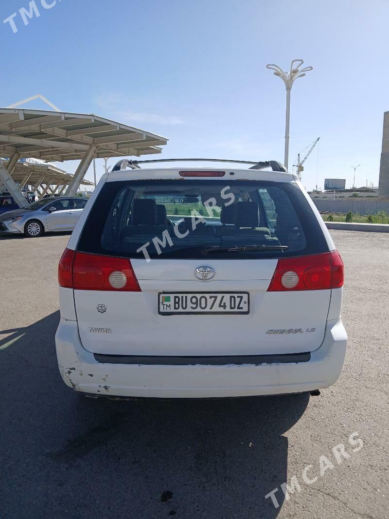 Toyota Sienna 2008 - 200 000 TMT - Дашогуз - img 2