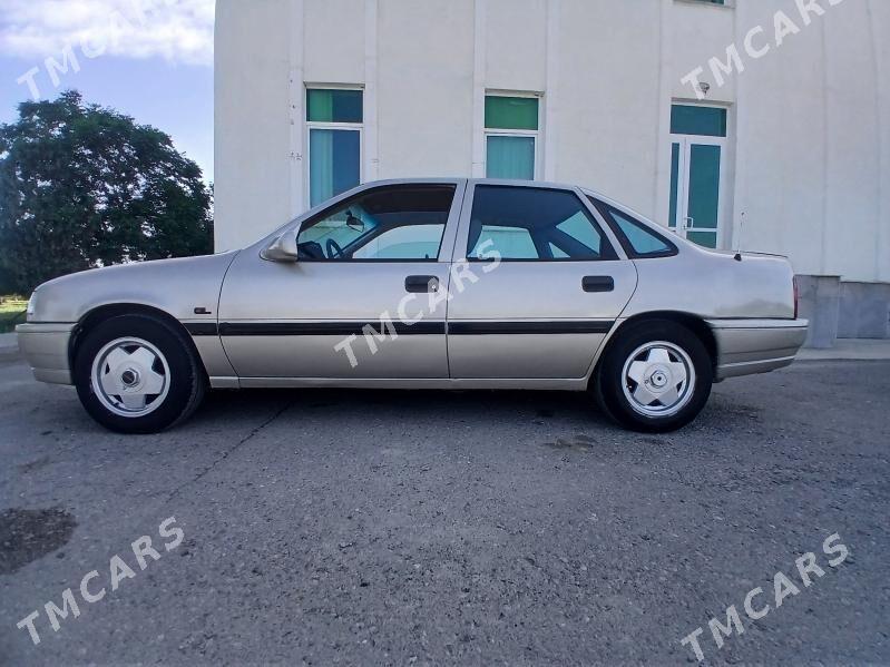 Opel Vectra 1989 - 45 000 TMT - Bäherden - img 3