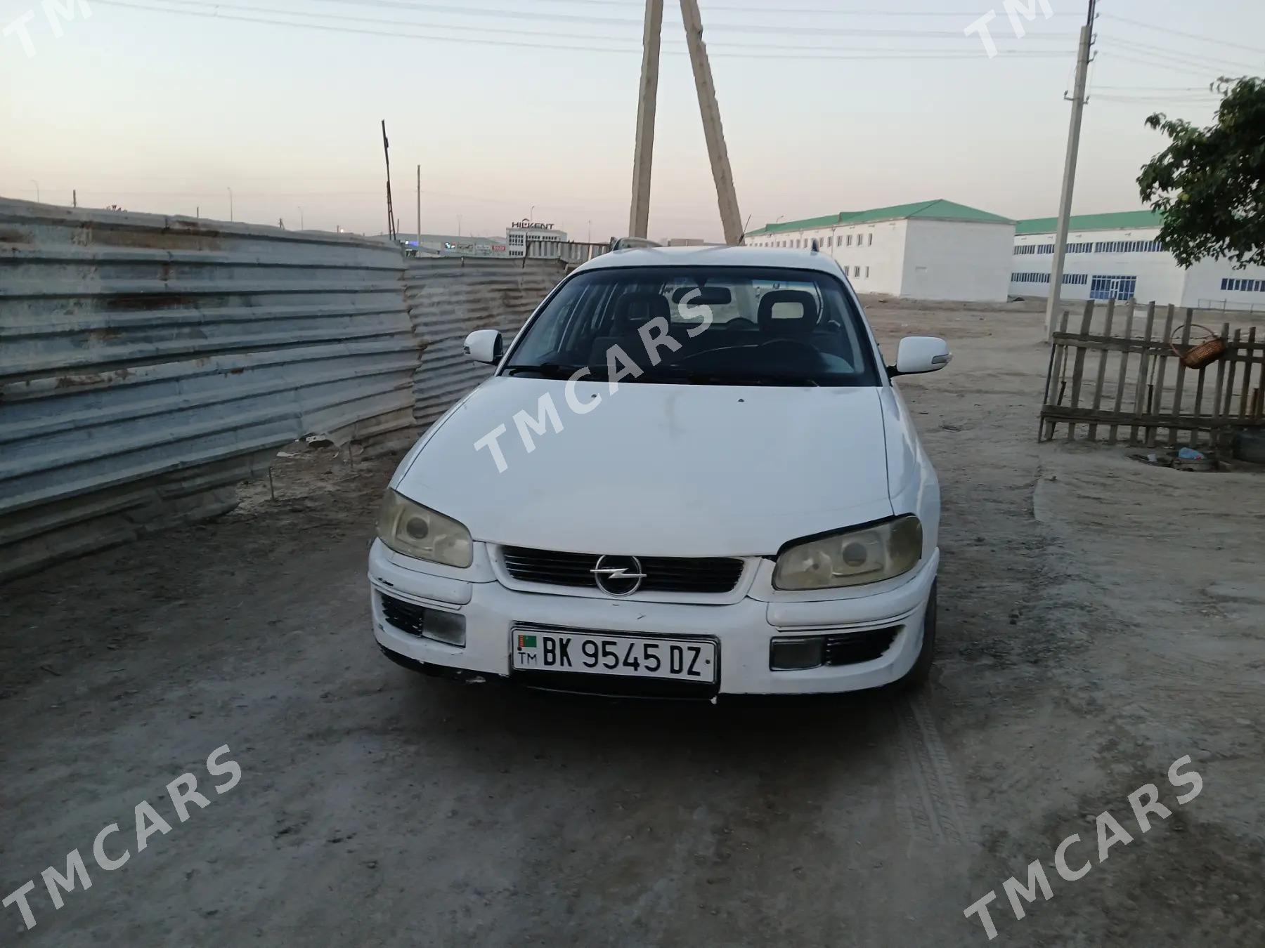 Opel Omega 1995 - 33 000 TMT - Дашогуз - img 4