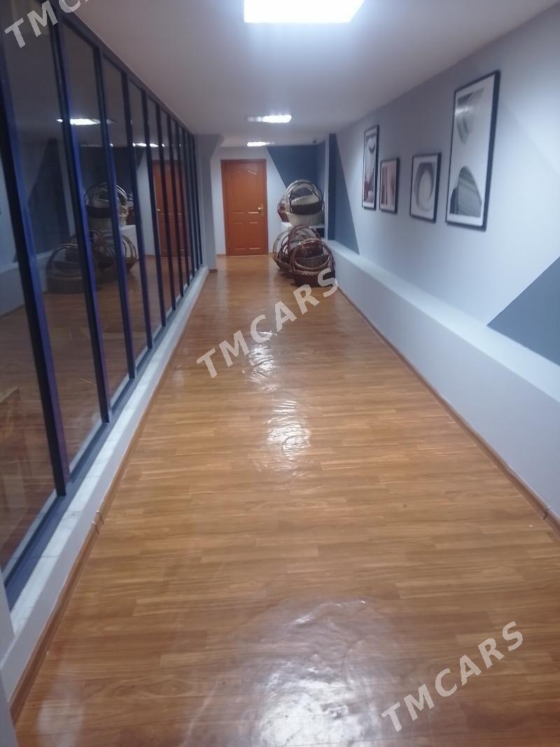 arende ofis 40m² 3etaž Podwoýs - Podwoýski köç. (Bitarap Türkmenistan şaýoly) - img 6