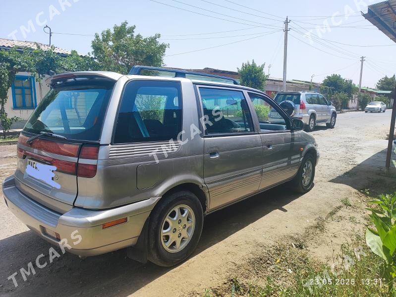 Mitsubishi Chariot 2000 - 60 000 TMT - Türkmenabat - img 2
