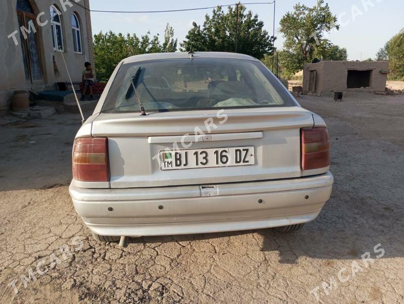 Opel Vectra 1990 - 20 000 TMT - Daşoguz - img 3
