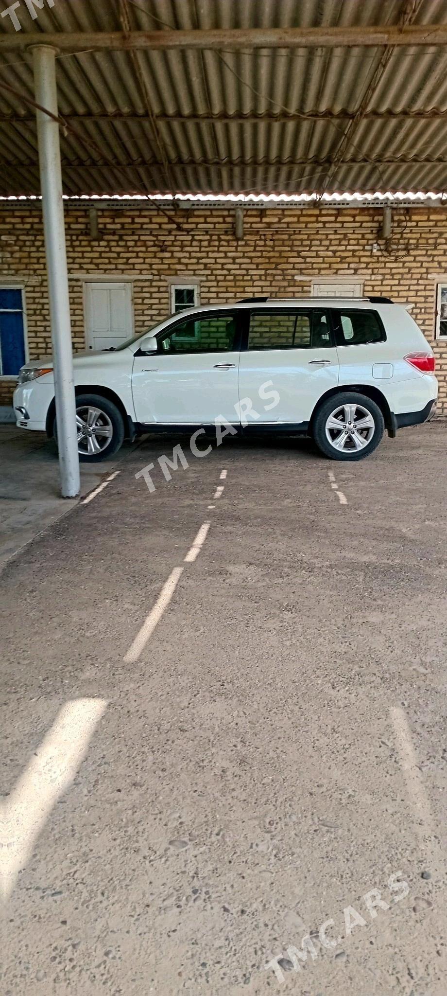 Toyota Highlander 2012 - 340 000 TMT - Мургап - img 5