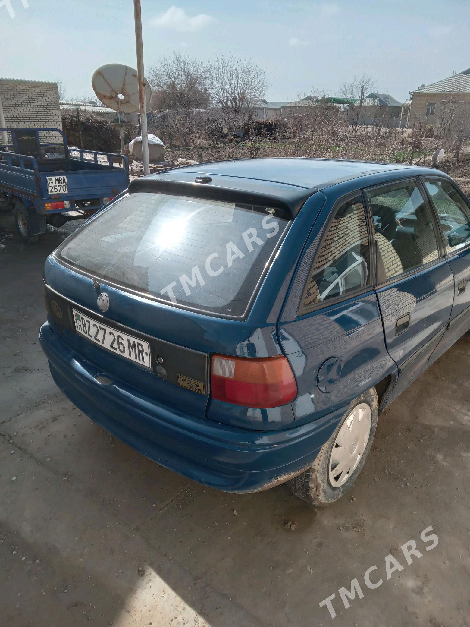 Opel Astra 1992 - 28 000 TMT - Мары - img 4