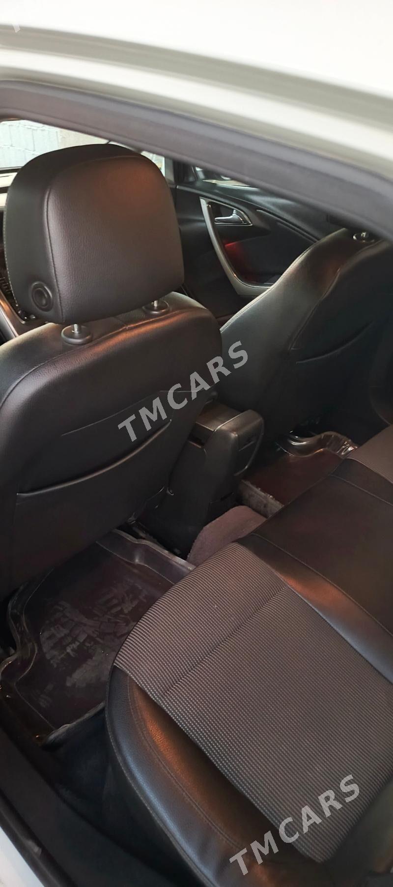 Opel Astra 2010 - 115 000 TMT - Бузмеин - img 2