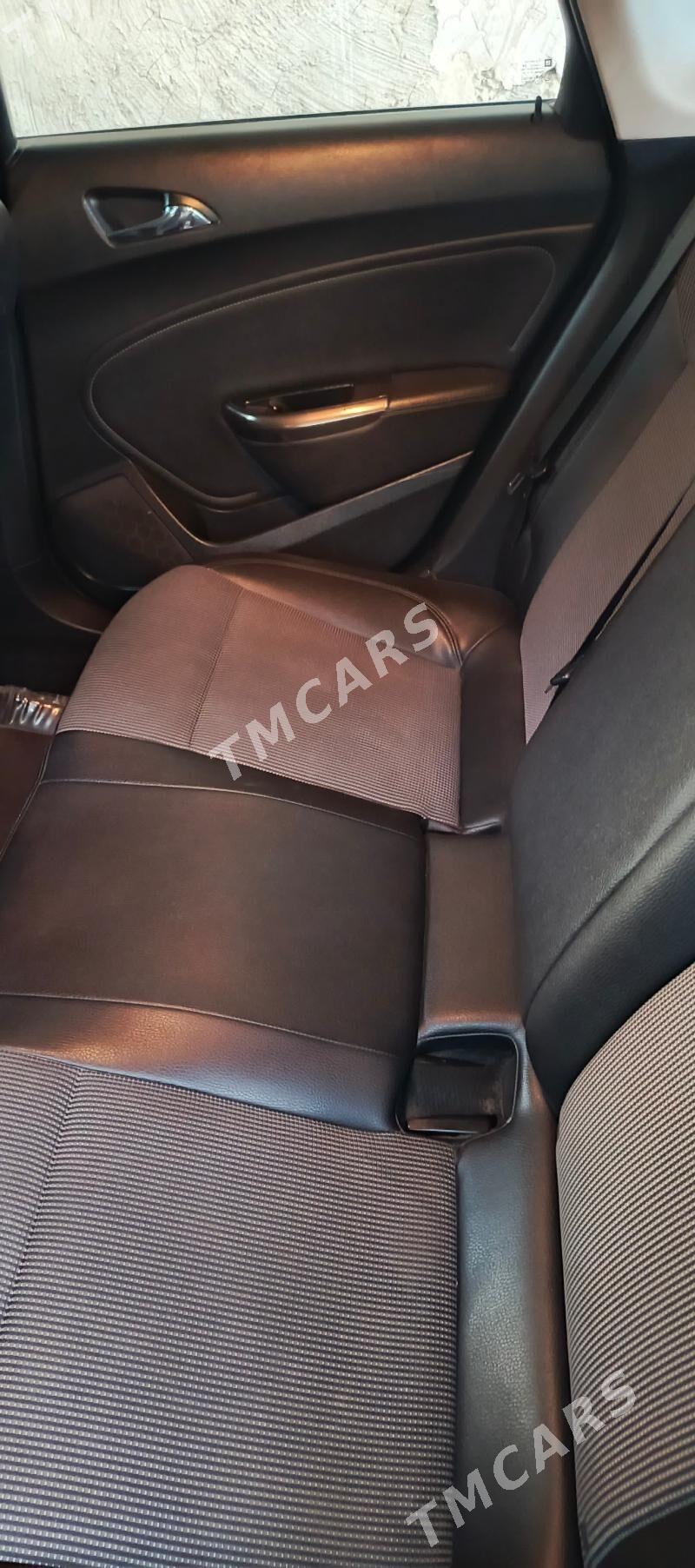 Opel Astra 2010 - 115 000 TMT - Бузмеин - img 1