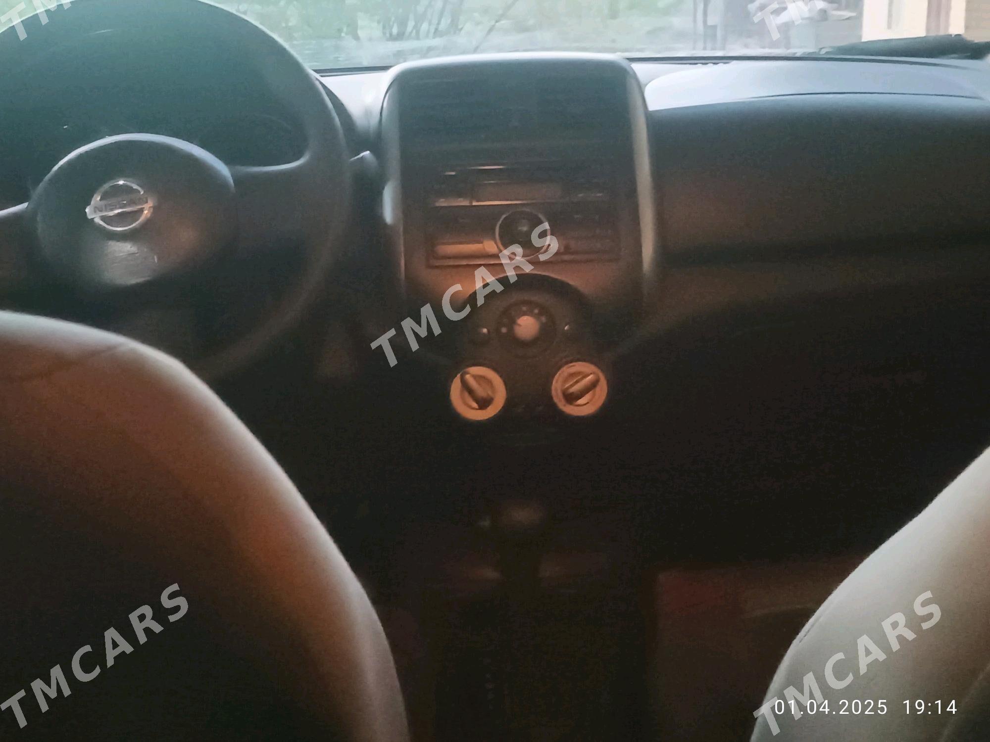 Nissan Versa 2012 - 100 000 TMT - Халач - img 5