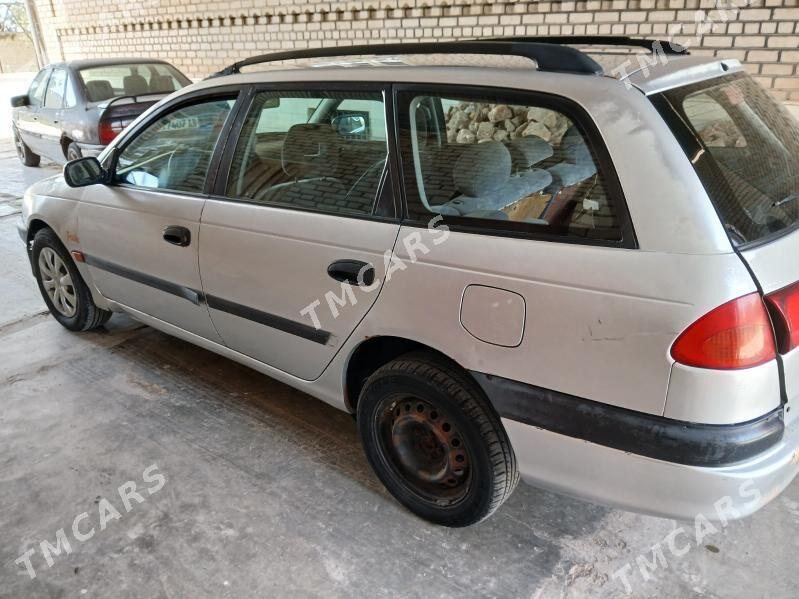 Toyota Avensis 1998 - 70 000 TMT - Теджен - img 4