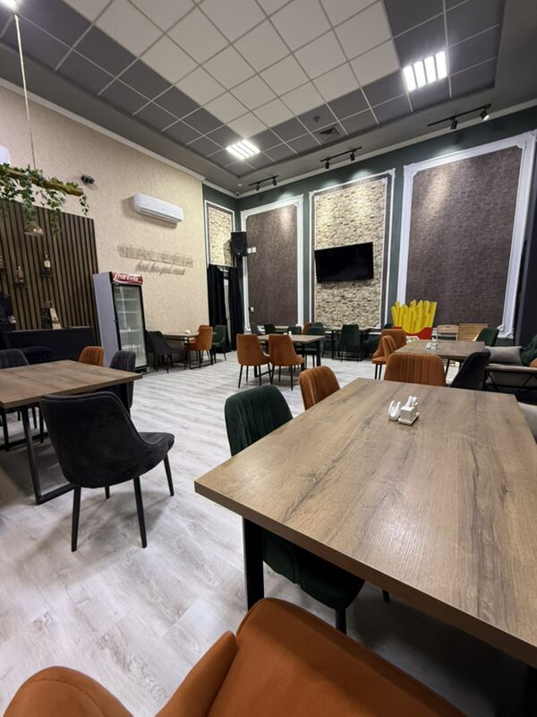 Satlyk kafe tayyar - Sowetskiý köç. (Garaşsyzlyk şaýoly) - img 2