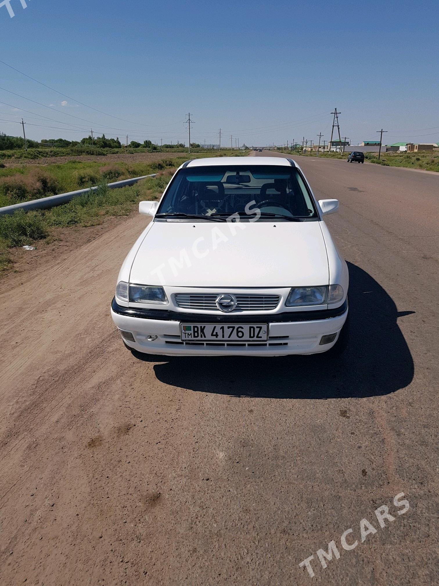 Opel Astra 1996 - 40 000 TMT - Daşoguz - img 3