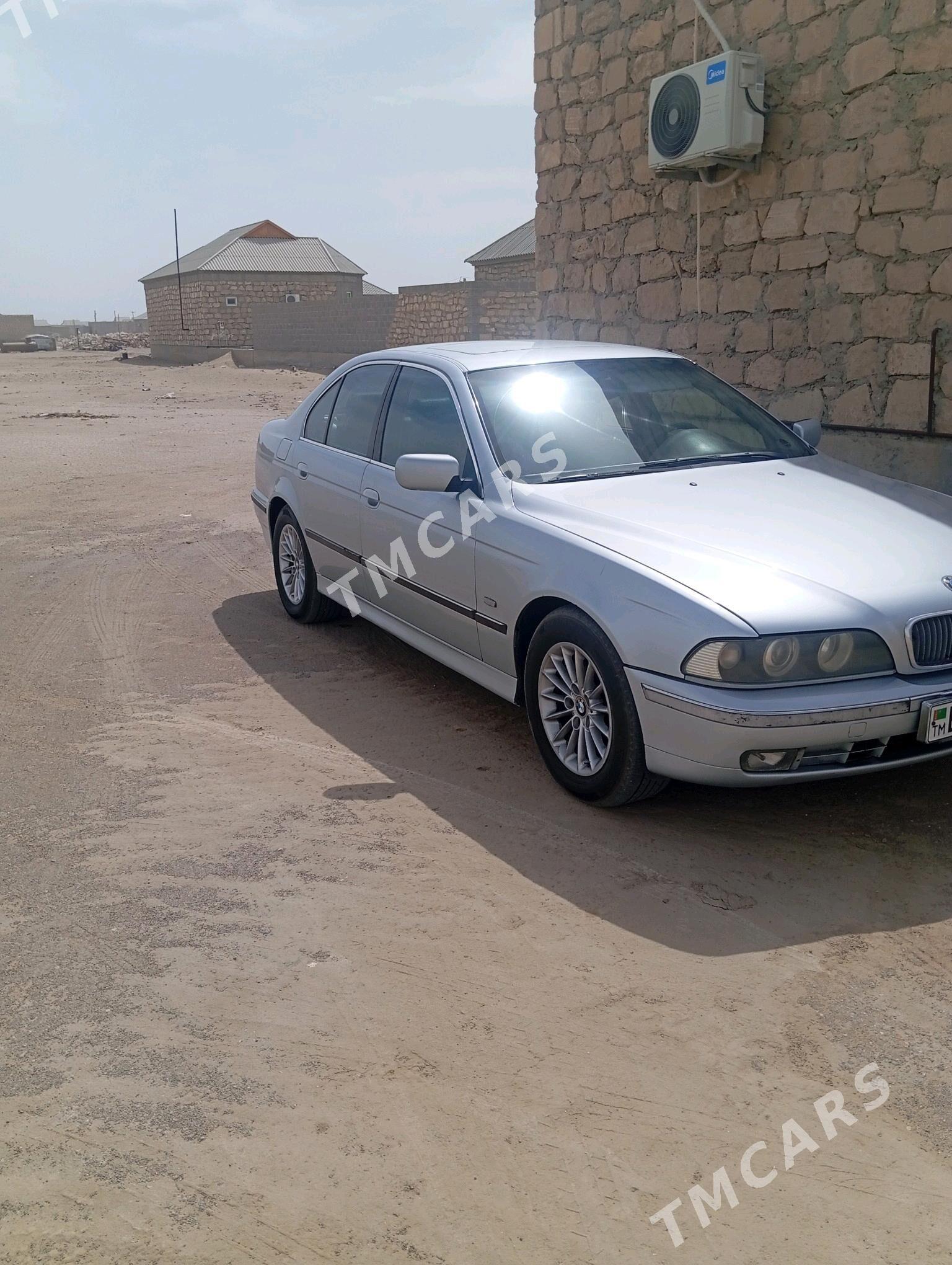 BMW 528 1997 - 95 000 TMT - Гумдаг - img 3