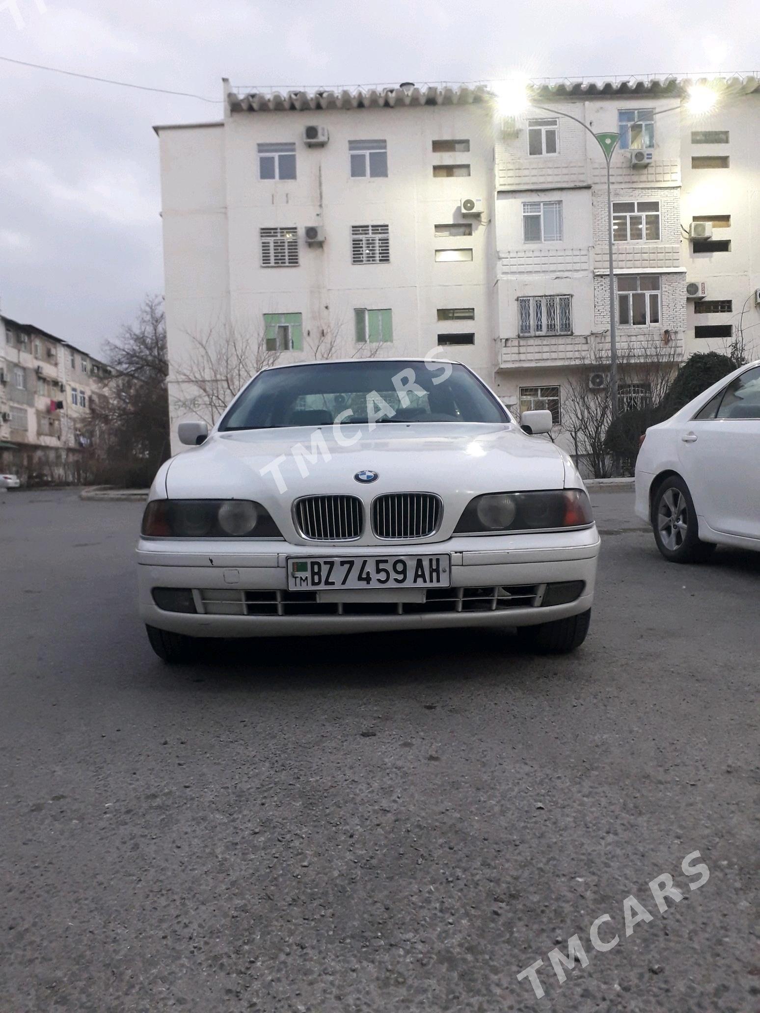 BMW E39 1998 - 80 000 TMT - Sarahs - img 4