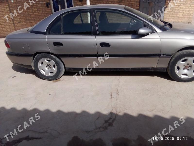 Opel Omega 1995 - 22 000 TMT - Мары - img 4