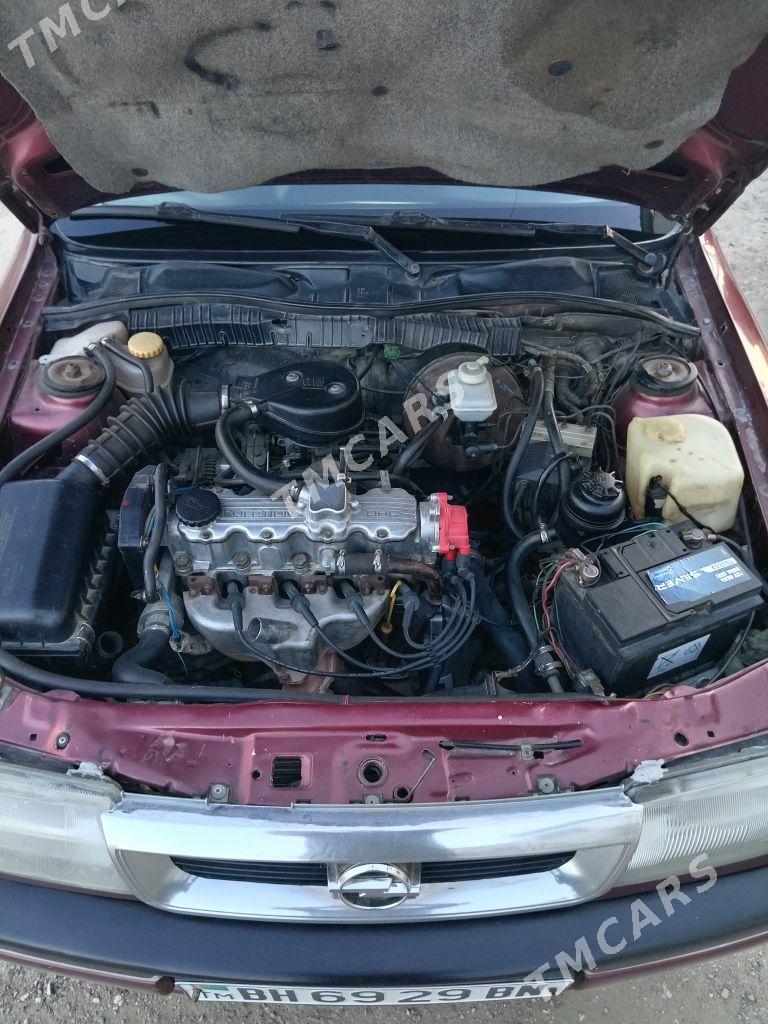 Opel Vectra 1993 - 42 000 TMT - Гумдаг - img 4