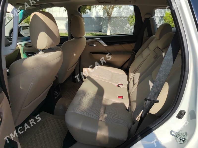 Mitsubishi Montero Sport 2019 - 420 000 TMT - Türkmenbaşy - img 4