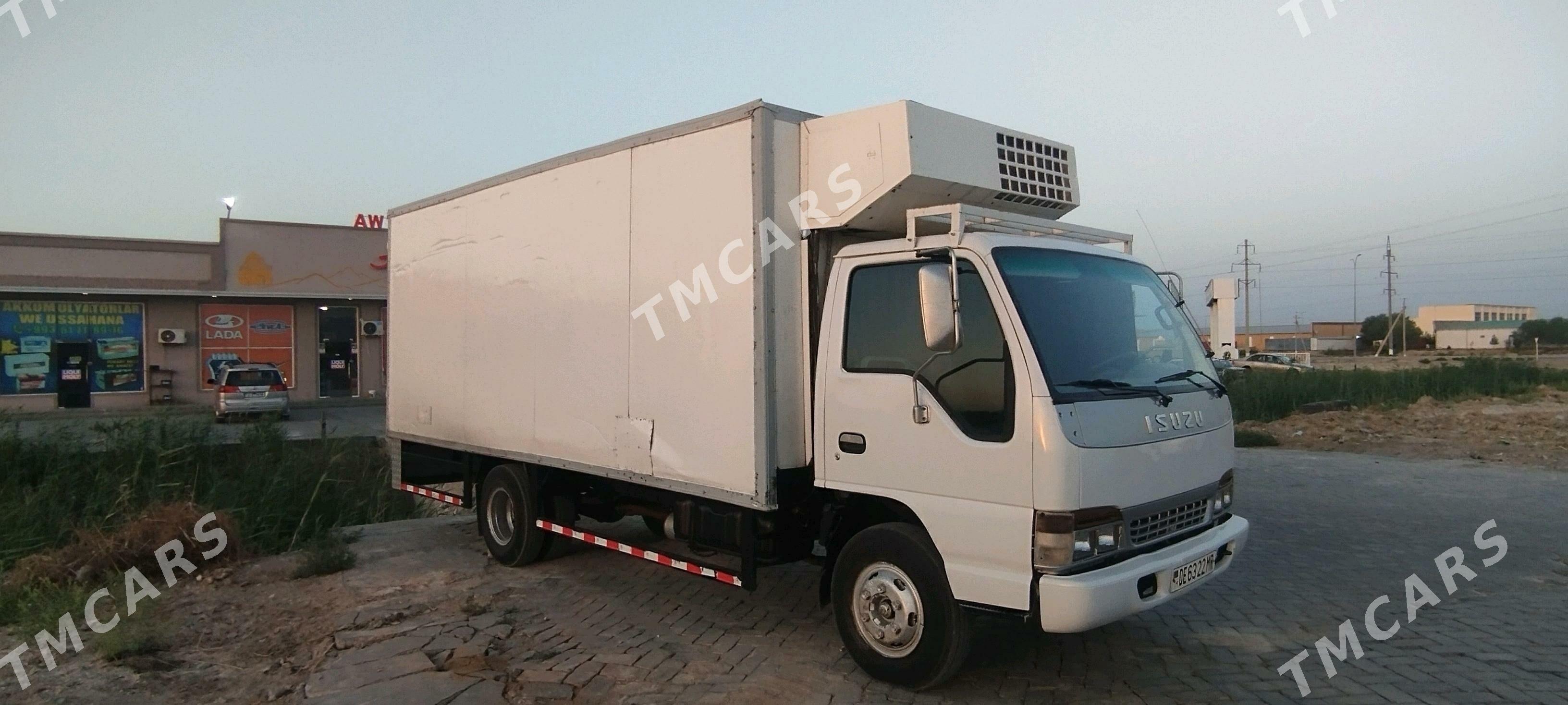 Isuzu i-Series 2005 - 270 000 TMT - Байрамали - img 2