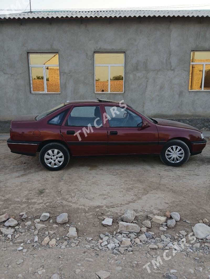Opel Vectra 1993 - 36 000 TMT - Kerki - img 3