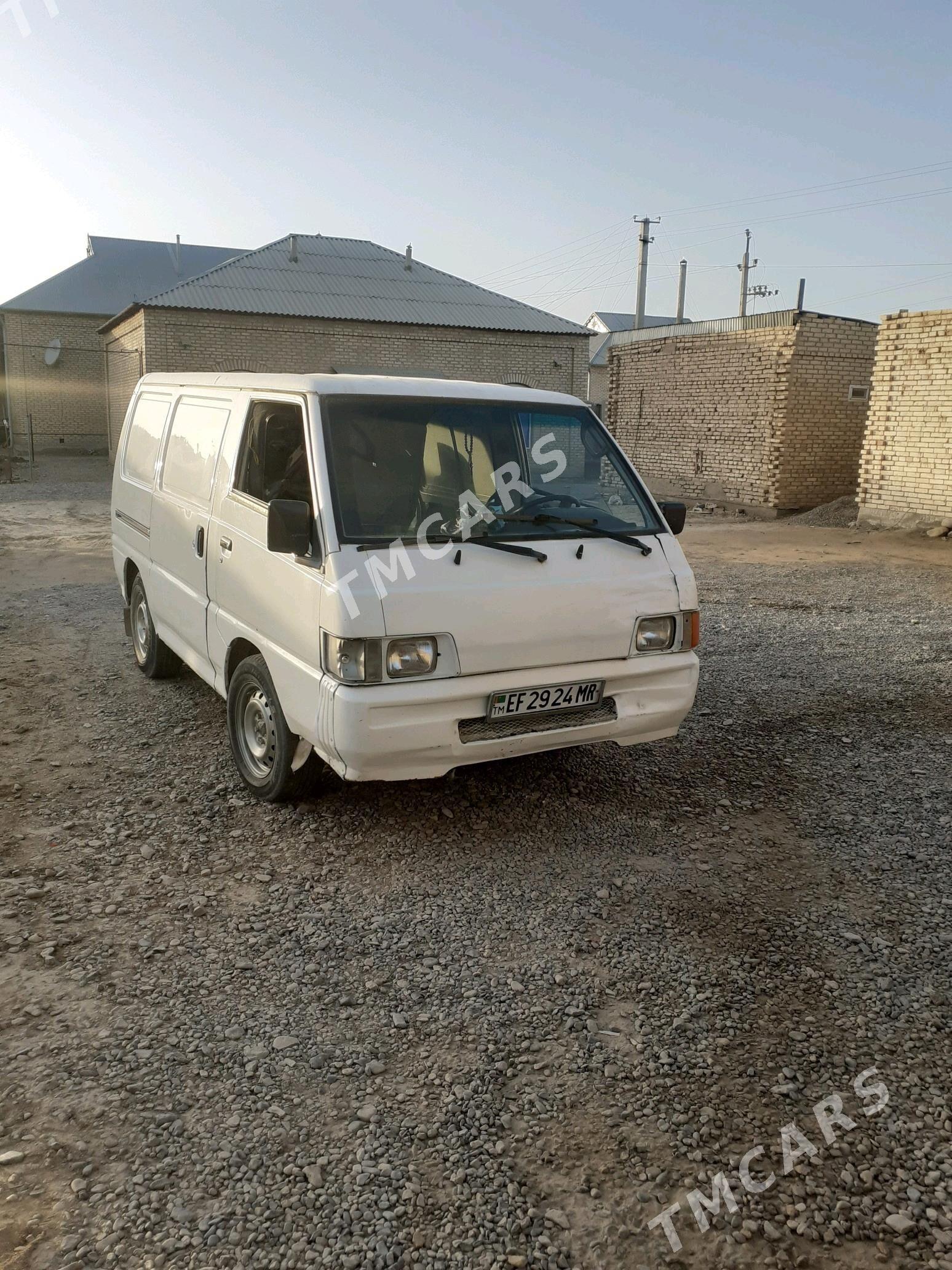 Toyota Hiace 1994 - 40 000 TMT - Wekilbazar - img 2