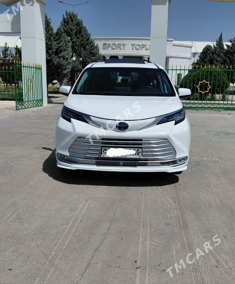Toyota Sienna 2021 - 445 000 TMT - Ашхабад - img 3